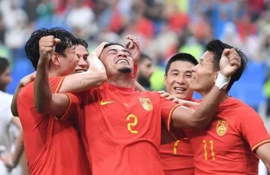 但是我们当时认为我们只是一个小小的封闭圈子。